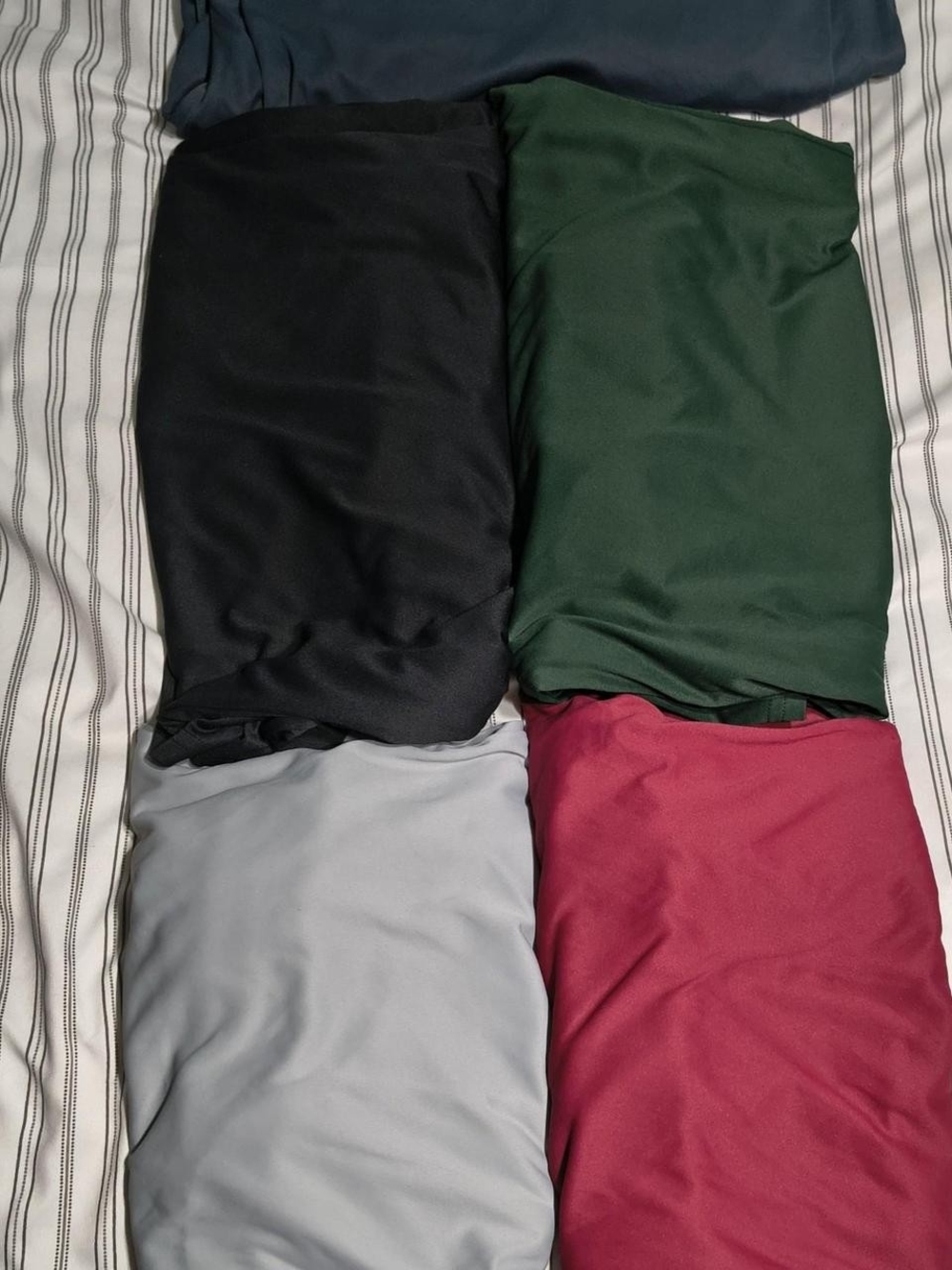 Multi-Color Athletic Leggings Bundle - Black, Forest Green, Light Gray, Burgundy